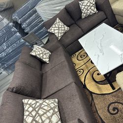 END OF THE YEAR CHRISTMAS SALE NEW COUCHES 