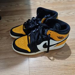 Jordan 1 Retro High OG Taxi Shoes