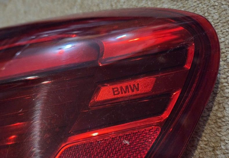 BMW X3 17-24 Rear LED Tail Light Lamp Outer Right Cracked