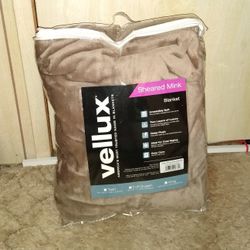 Twin Size Like New In Package Vellux Sheared Mink Blanket!