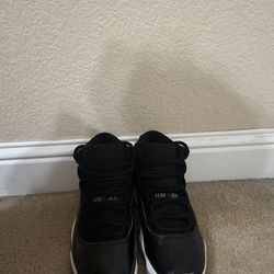Jordan 11 Space Jam Size 9