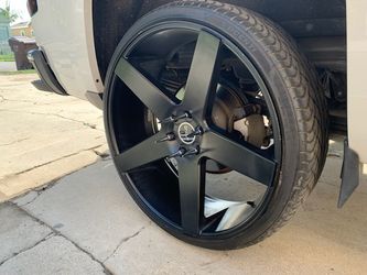 Silverado Rims 26s 