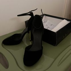 Lulu’s heels