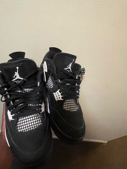 Jordan 4 retro white thunder