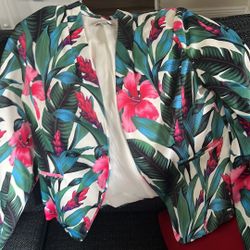 Very Unique Blazer with a tropical print in combination of jeans or white pants