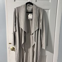 Woman’s Shawl Collar Jacket