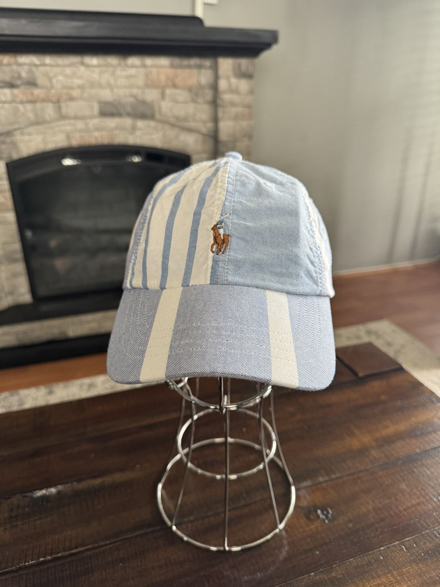 Men’s Polo Ralph Lauren adjustable cap hat. Adjustable backing great condition!  