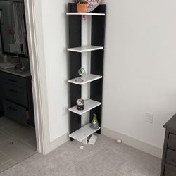 Corner Book Shelf
