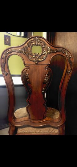 2 Elegant Angelic Chairs (Make an Offer $$)