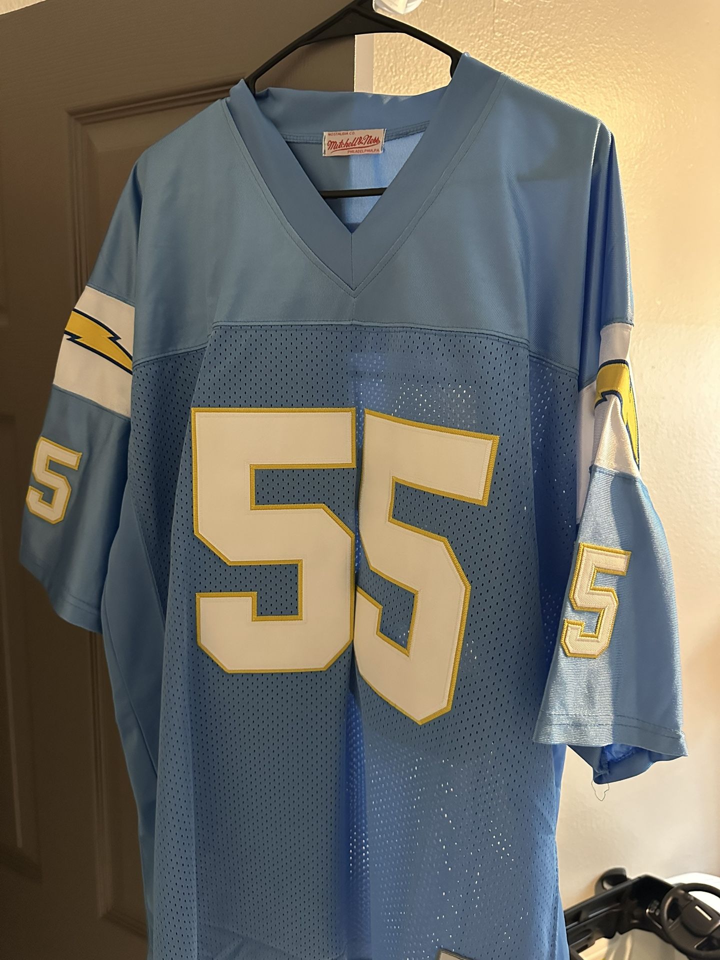 2x NFL Jerseys