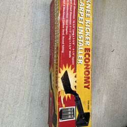 Knee kicker carpet installer