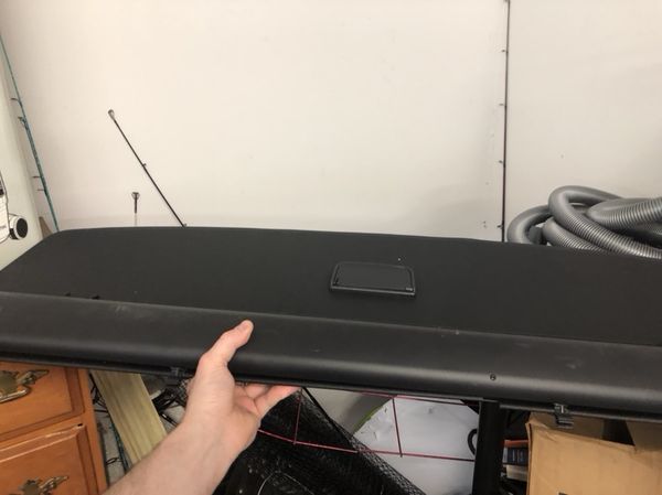 Volkswagen Touareg Cargo Cover Retractable Tonneau 7p6 867 Volkswagen Touareg Cargo Cover Retractable Tonneau 7p6 867 773 45w