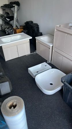 Ceramic Sinks And Cabinets 