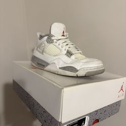Jordan 4 Oreos size 11.5 used OFFER ME