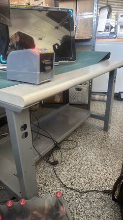 Industrial Packing Table - 48 x 30", Laminate Top
