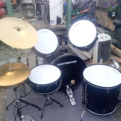 7 Piece Drumset 
