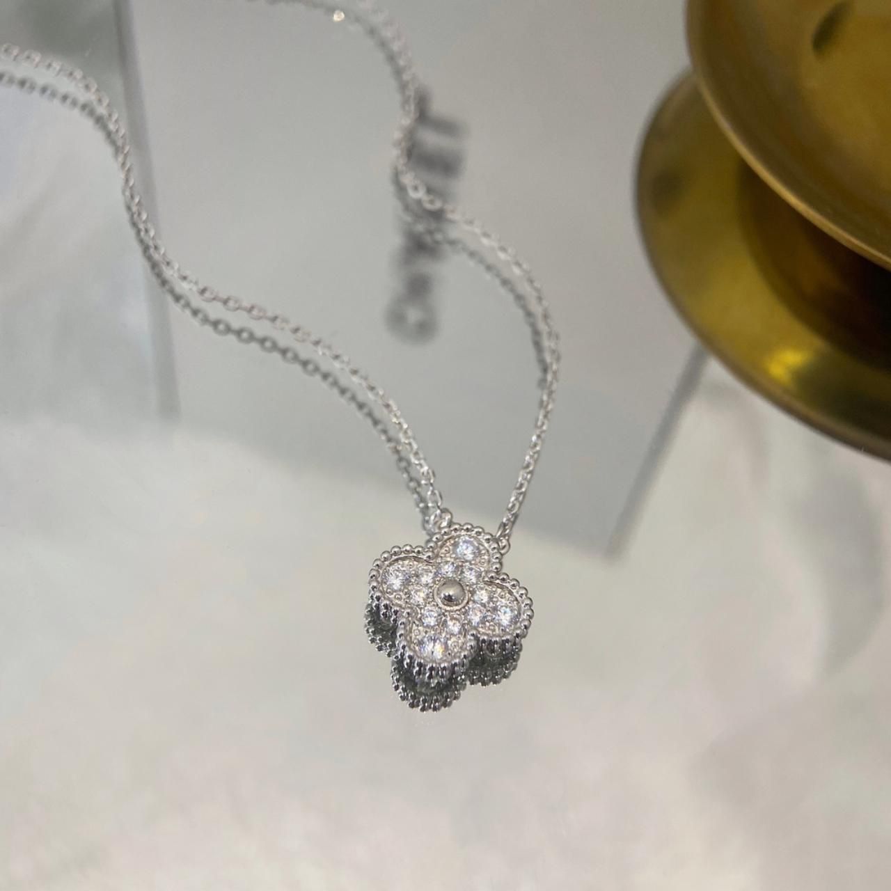 Van Cleef & Arpels necklace