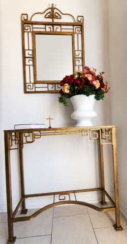 Beautiful Gold Mirror Console Table Set