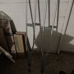 Adjustable Crutches