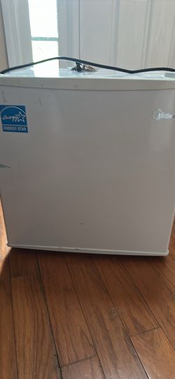 ❄️ Midea Mini Fridge