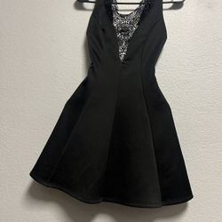 black dress 