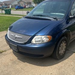2001 Chrysler Town & Country