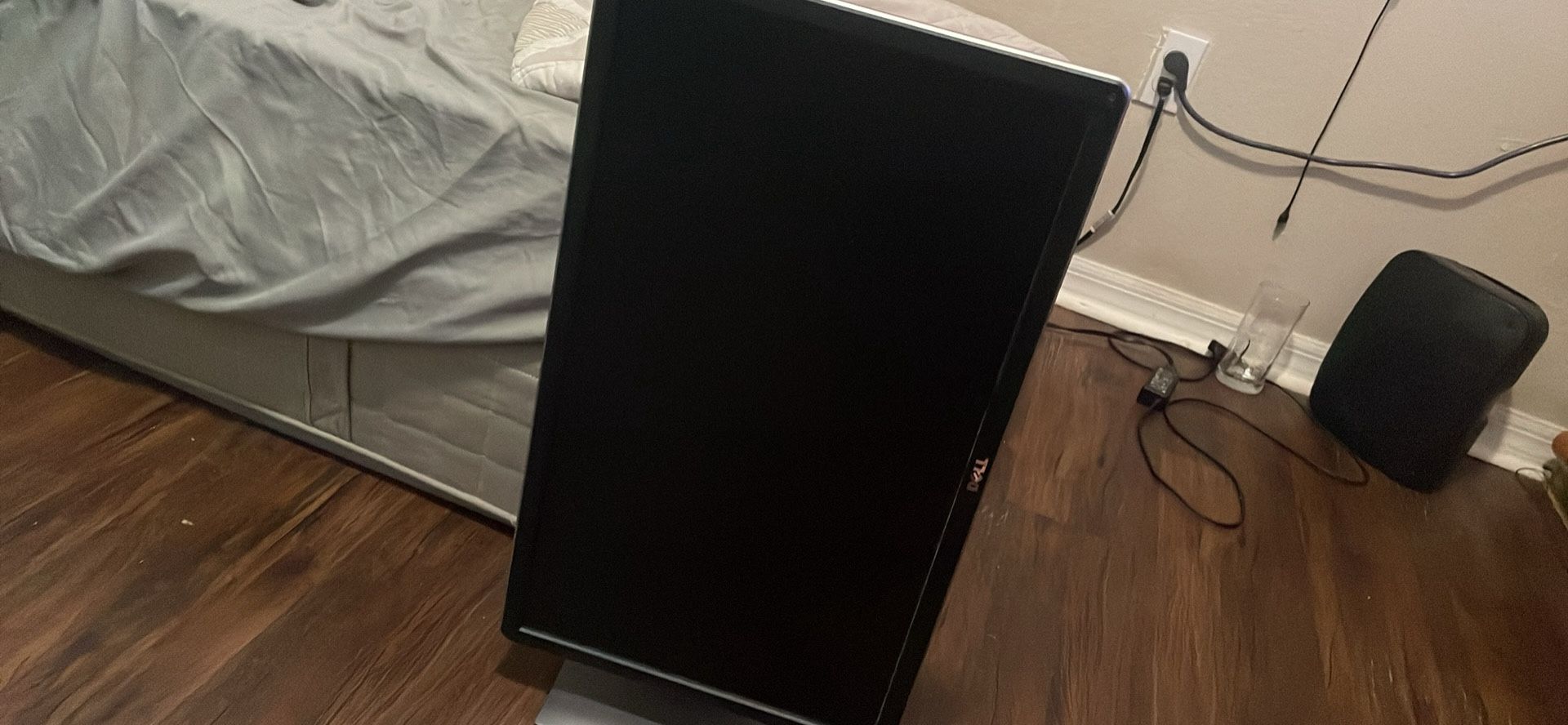 DELL Monitor Can Bargain Name Of Price Can Go Up Down The Sideways Basically Anyway you want it to go Can Bargain