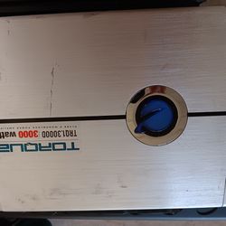 Planet Audio TRQ1-3000D Class D Mono Amplifier 