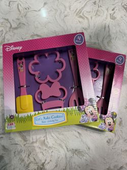 New Minnie Mouse cookie making set 