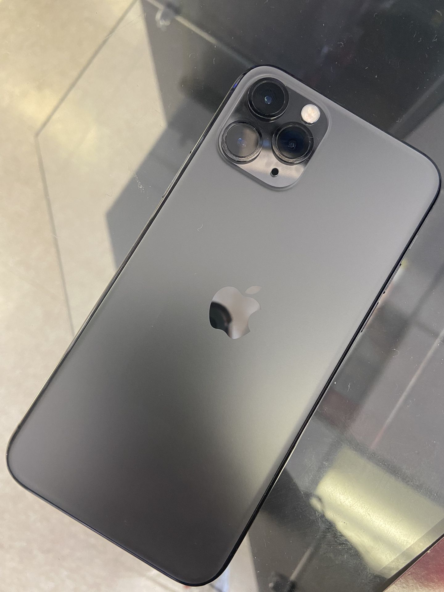 iPhone 11 Space Grey Color 64GB Unlocked & Is New 