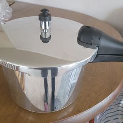 New Pressure Cooker 