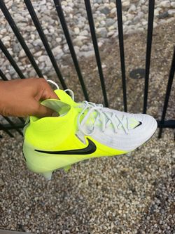 Nike Soccer ⚽️ Cleats Phantom
