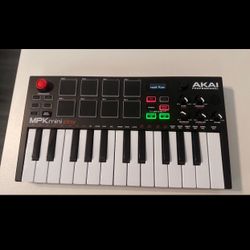 MPK Mini Play Akai Mini MIDI Keyboard