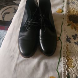 Men Boots Size 11
