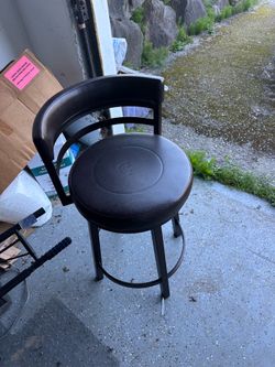 Black Swivel Bar Stool with Back Rest