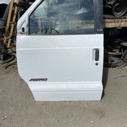 Left door - 2001 Astro 