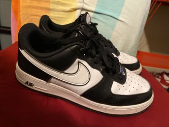 Nike Air Force 1 Low White Swoosh Panda 