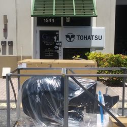 New  Tohatsu 140hp Outboard Motor 20in Shaft