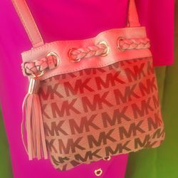 MICHAEL KORS SIGNATURE CROSSBODY PURSE LEATHER TRIM TASSEL 
