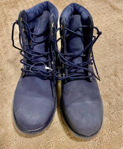 Timberland Women’s 7 Premium 6-Inch Navy Blue Nubuck Lace Up Boots A17TN