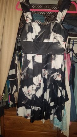 WHITE BLACK dress- size 0