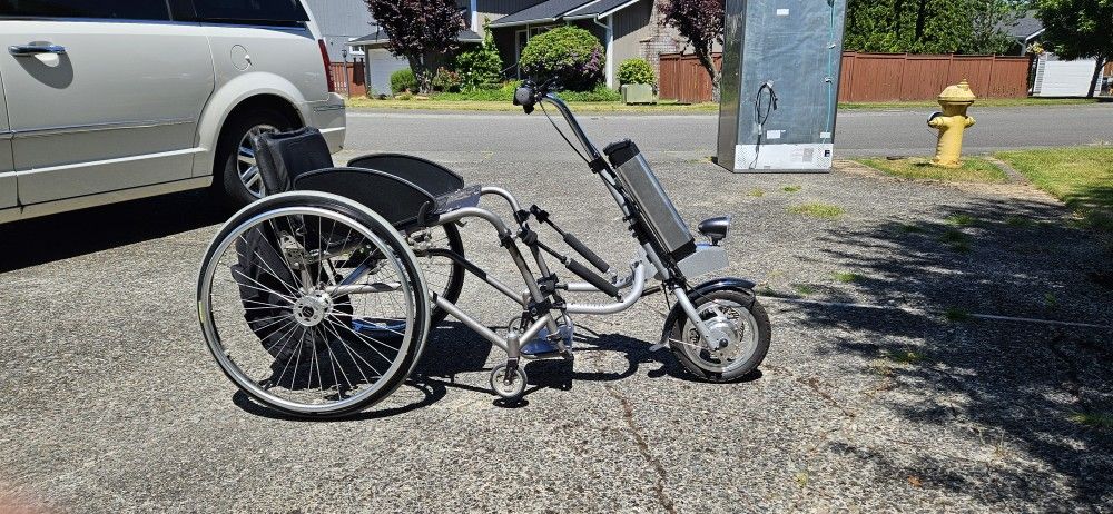 Firefly With Removable Titanium Chair