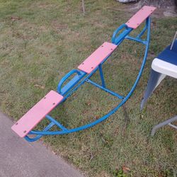 Seesaw/ balancin