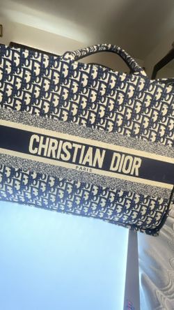 Women’s Christian Dior Purse *New*