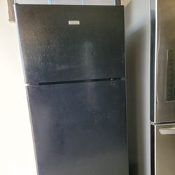 Top Freezer Apartment Size