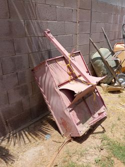 Small trailer to carry things.