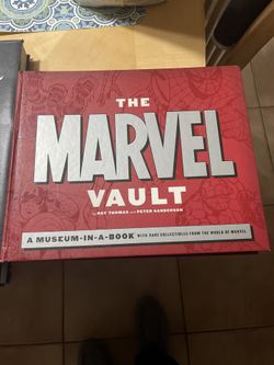Marvels, DC and SuperHeroes Collectible Books and Bust Figures