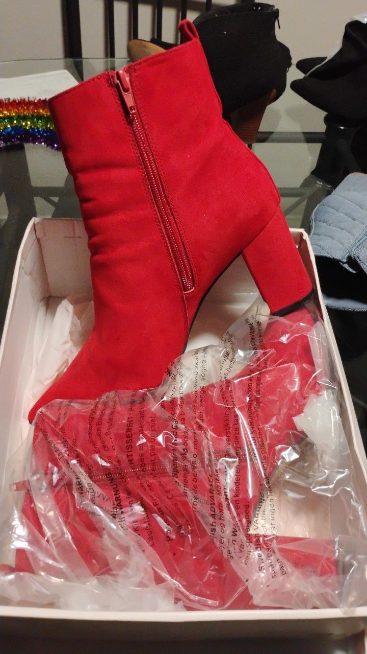 Red High heel Boots