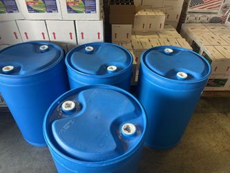 HEAVY DUTY PLASTIC 55 GALLON DRUMS $25 EACH DELIVERY AVAILABLE $$$