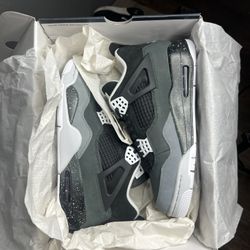 Jordan 4 Retro “Fear”